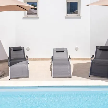 Cozy In With Swimming Pool