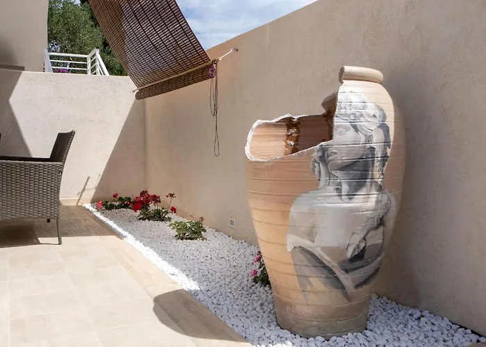 Cozy In With Swimming Pool Apartment Marzamemi